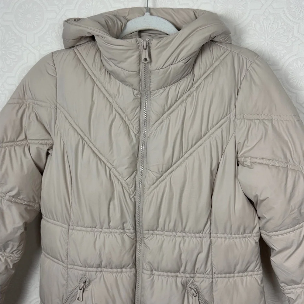 Bernardo EcoPlume Taupe Hooded Puffer Coat Recycled Insulation Size Small‎ Cream